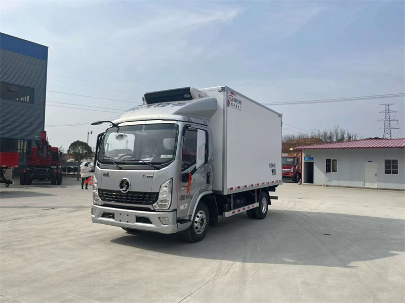 程力陜汽小型冷鏈物流車(chē)