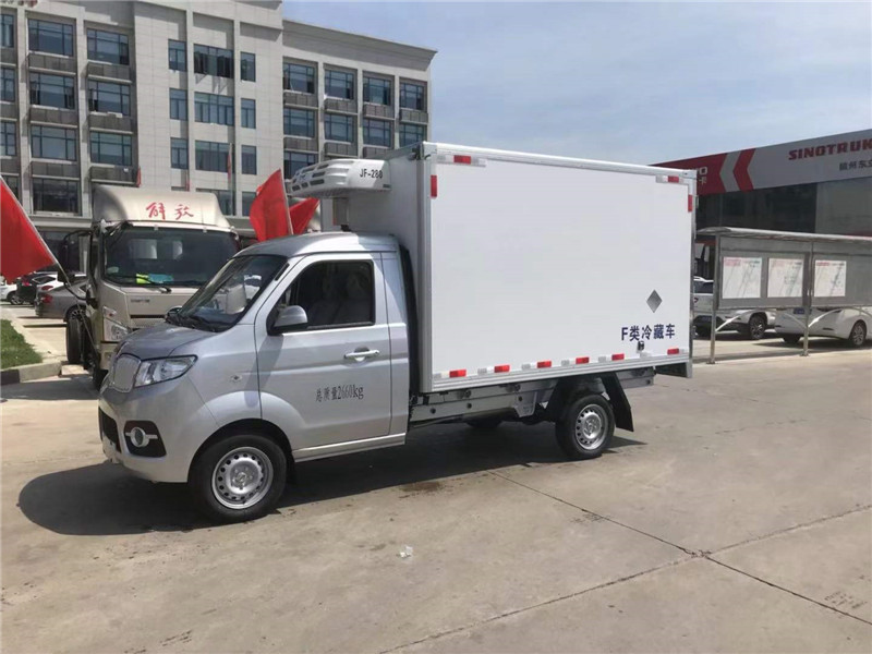 金杯T30汽油冷藏車(chē)