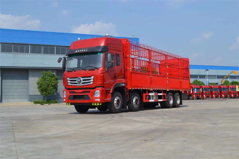 程力前四后八9.6米倉(cāng)柵車CL5310CCY6FD